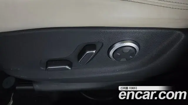 Genesis GV70 2023 — Şəkil 20/37