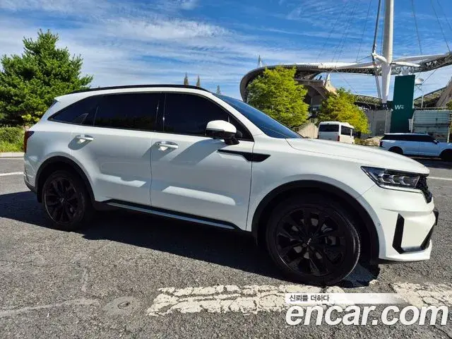 Kia Sorento 2021 — Фото 2/20