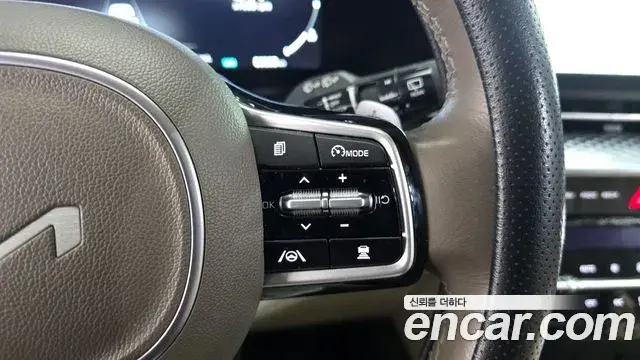Kia Carnival 2022 — Şəkil 13/20