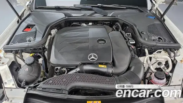 Mercedes-Benz E-Class 2020 — Фото 6/20