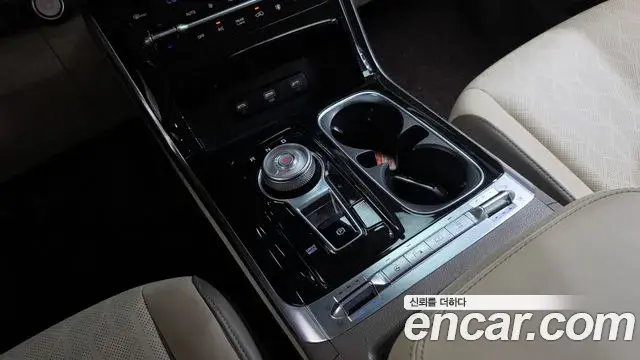 Kia Carnival 2020 — Photo 9/20