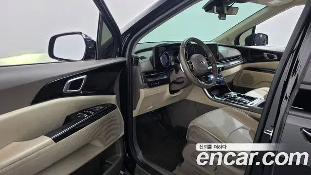Kia Carnival 2020 — Photo 10/20