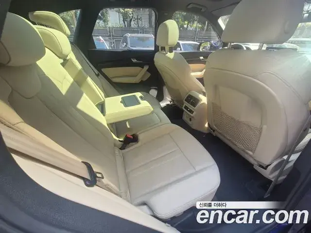 Audi Q5 2023 — Фото 11/20