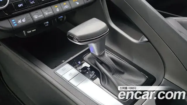 Hyundai Avante 2020 — Photo 9/20