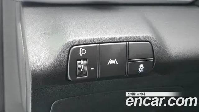 Hyundai Avante 2020 — Photo 13/20