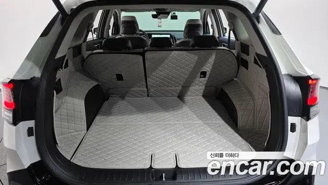 Kia Sportage 2023 — Фото 17/20