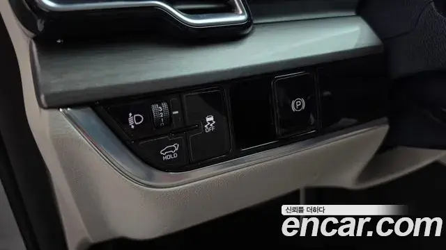 Kia Sportage 2023 — Фото 19/20