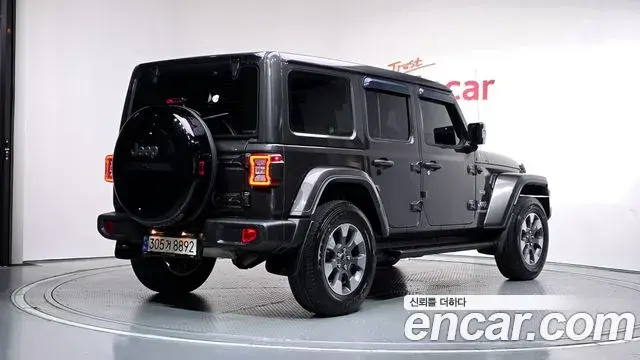 Jeep Wrangler 2020 — Фото 2/20