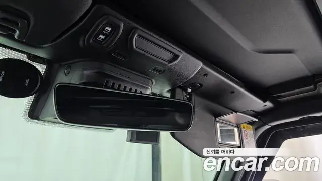 Jeep Wrangler 2020 — Фото 19/20