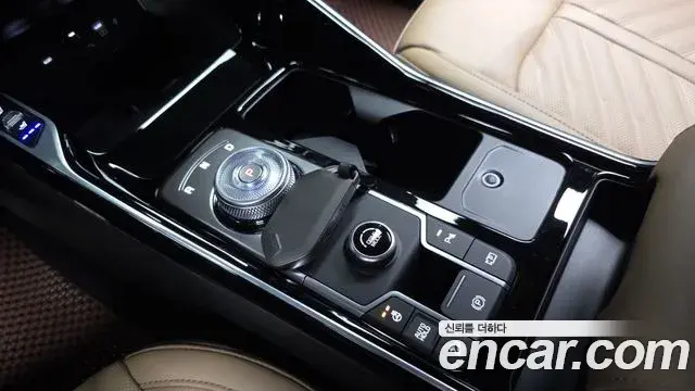 Kia Sorento 2025 — Фото 9/20