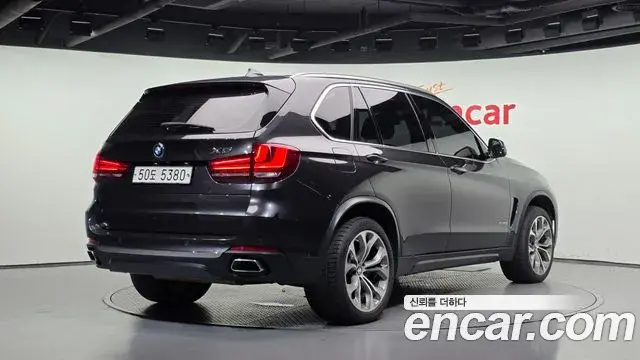BMW X5 2018 — Фото 2/20