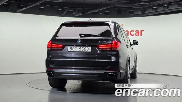 BMW X5 2018 — Фото 4/20