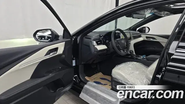 Toyota Camry 2026 — Şəkil 11/20