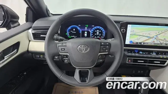 Toyota Camry 2026 — Şəkil 3/20