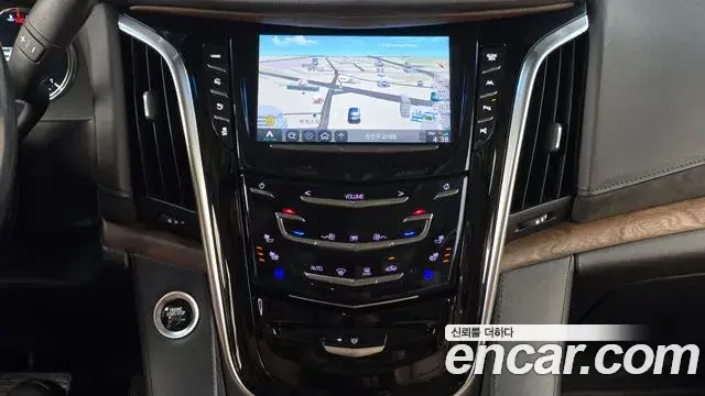 Cadillac Escalade 2019 — ფოტო 1/20
