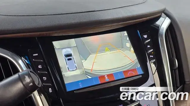 Cadillac Escalade 2019 — ფოტო 12/20