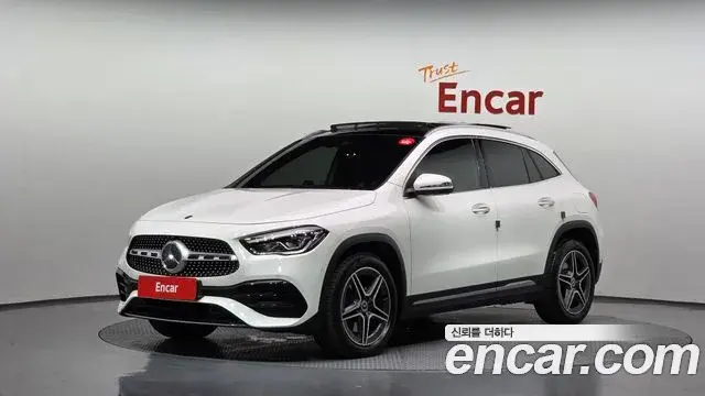 Mercedes-Benz GLA-Class 2020 — Фото 1/20
