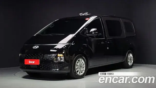 Hyundai Staria 2025 — ფოტო 27/30