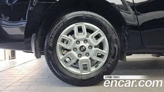 Hyundai Staria 2025 — ფოტო 17/30