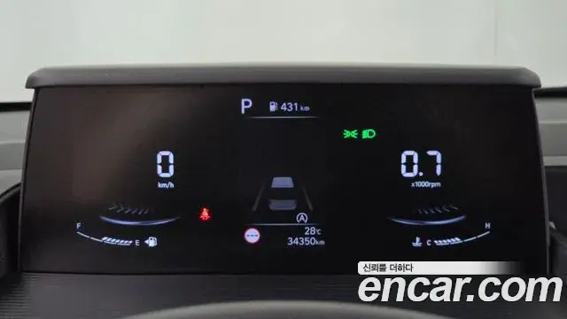 Hyundai Staria 2025 — ფოტო 12/30