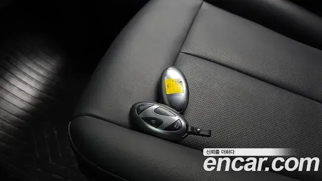 Hyundai Staria 2025 — ფოტო 30/30