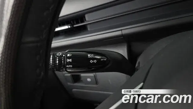 Hyundai Staria 2025 — ფოტო 19/30