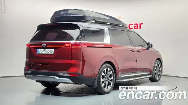 Kia Carnival 2021 — Фото 2/20