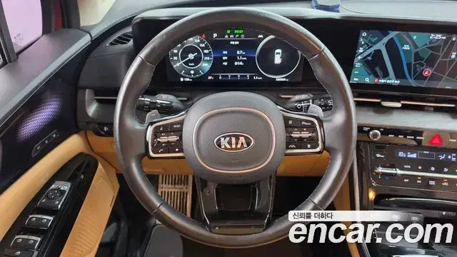Kia Carnival 2021 — Фото 13/20