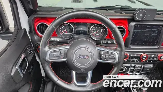 Jeep Wrangler 2020 — Фото 12/20
