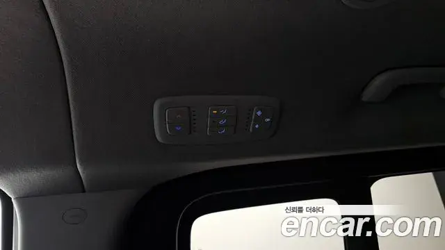Hyundai Staria 2023 — Photo 18/20