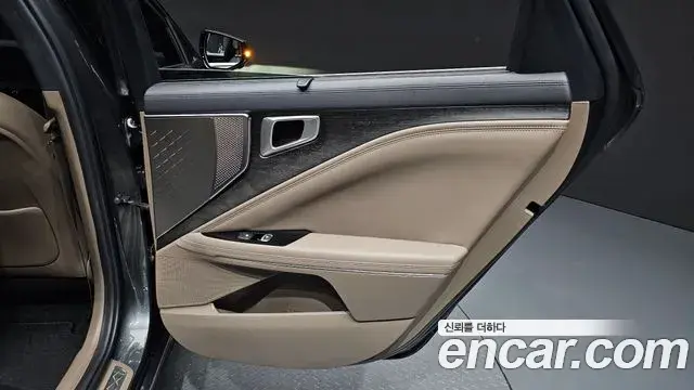 Kia K8 2022 — ფოტო 1/30