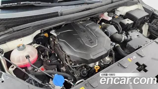 Kia Carnival 2023 — ფოტო 1/20