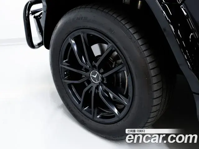 Mercedes-Benz G-Class 2023 — ფოტო 9/20