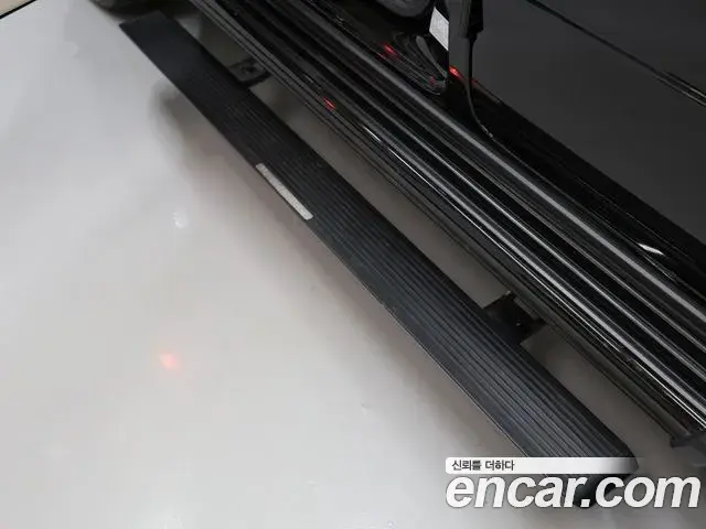 Mercedes-Benz G-Class 2023 — ფოტო 2/20