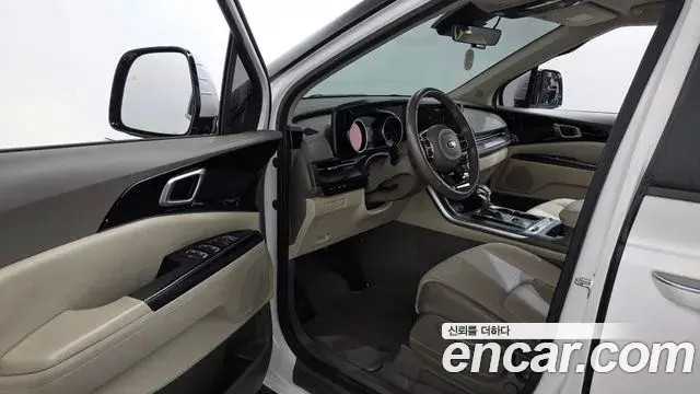 Kia Carnival 2020 — Photo 10/20