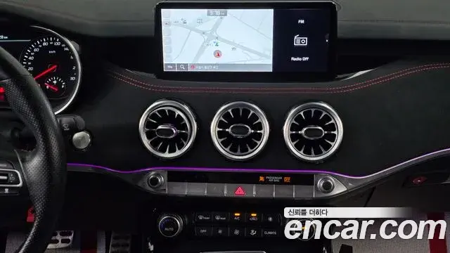 Kia Stinger 2020 — Фото 12/20