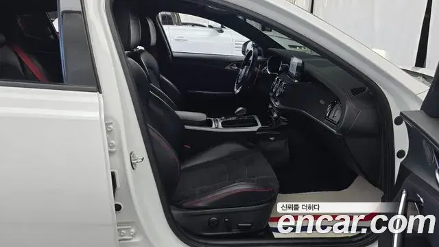 Kia Stinger Meister 2020 — Photo 16/34