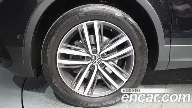 Volkswagen Tiguan Allspace 2022 — ფოტო 5/20