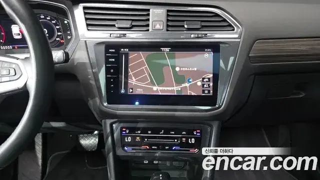 Volkswagen Tiguan Allspace 2022 — ფოტო 14/20