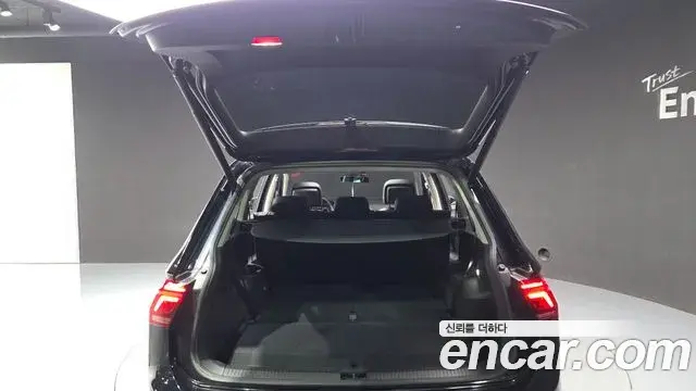 Volkswagen Tiguan Allspace 2022 — ფოტო 20/20