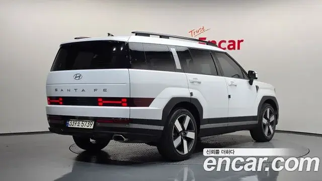 Hyundai Santa Fe 2024 — Photo 2/20