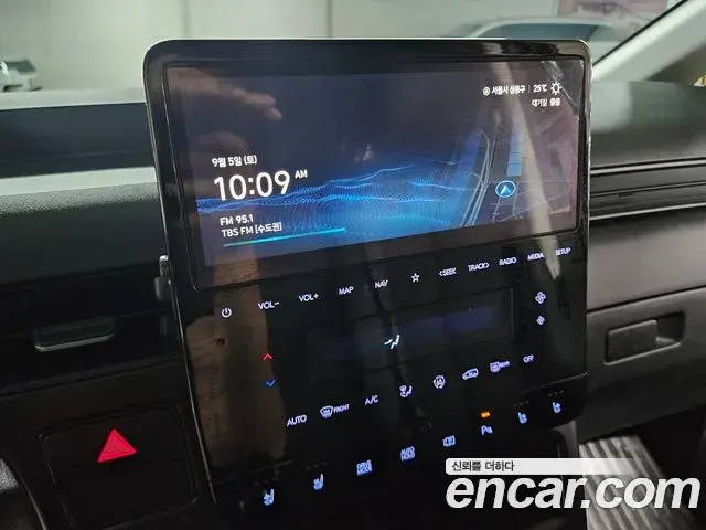 Hyundai Staria 2025 — Фото 12/20