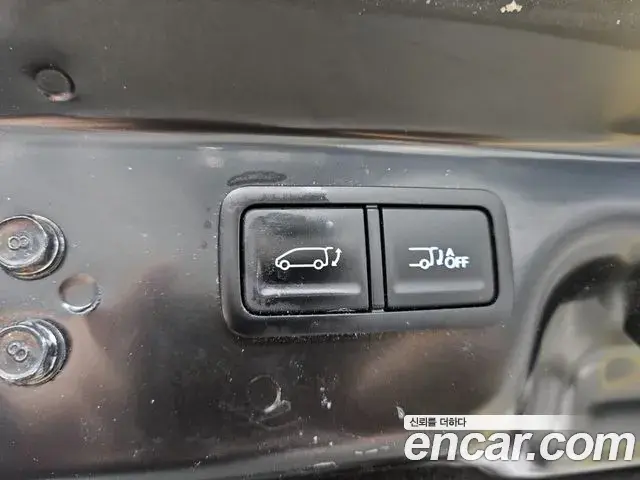 Hyundai Staria 2025 — Фото 14/20
