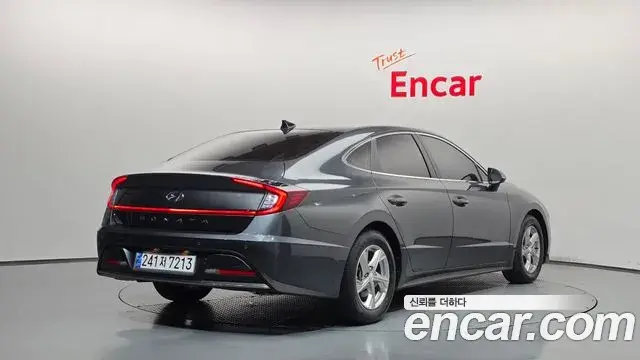 Hyundai Sonata 2023 — Фото 2/20