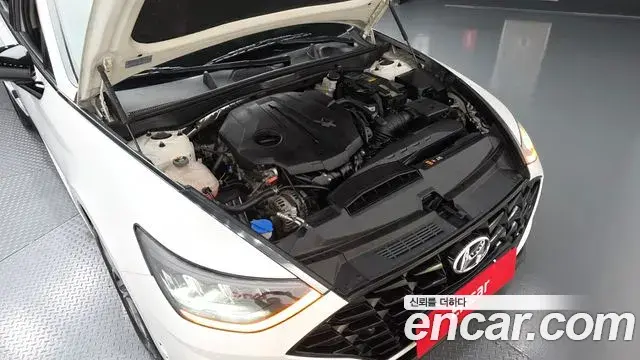 Hyundai Sonata 2022 — Photo 5/20