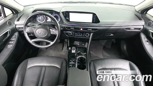 Hyundai Sonata 2022 — Photo 6/20