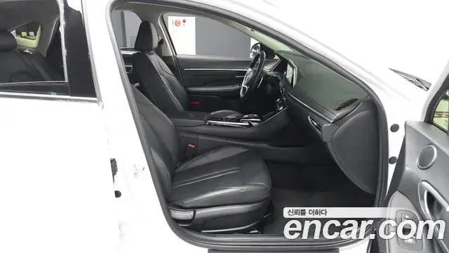 Hyundai Sonata 2022 — Photo 11/20