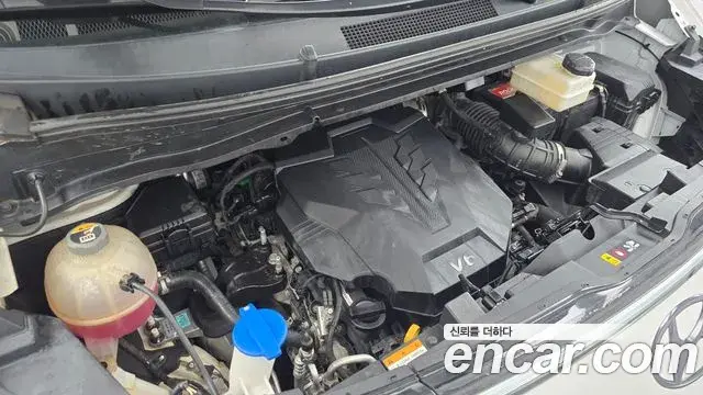 Hyundai Staria 2022 — Фото 6/20