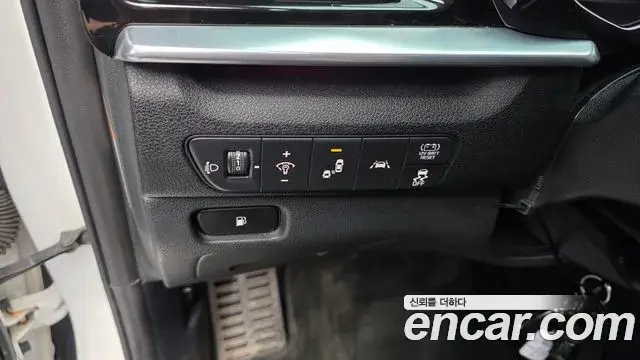 Kia Niro 2021 — Фото 17/20