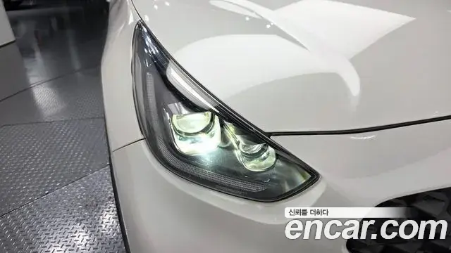 Kia Niro 2021 — Photo 16/32